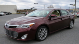 A maroon Toyota Avalon similar to that from the fatal hit and run