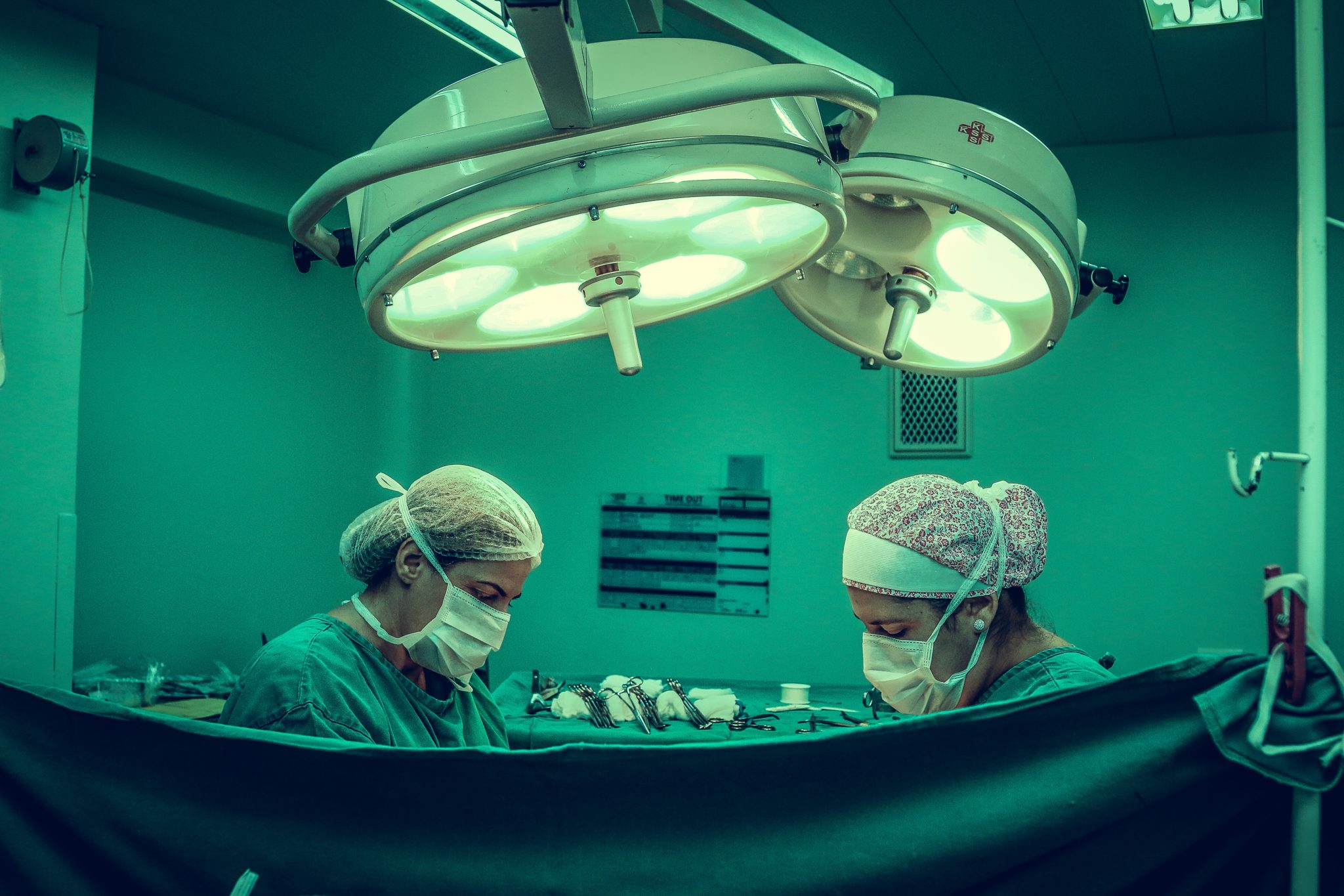 Should You Make a Claim When Hernia Mesh Causing Pain & Injury?