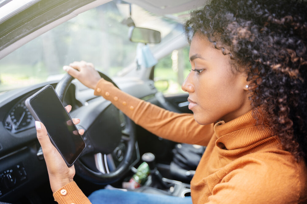How to Prove That the Other Driver Was Distracted in a Car Accident